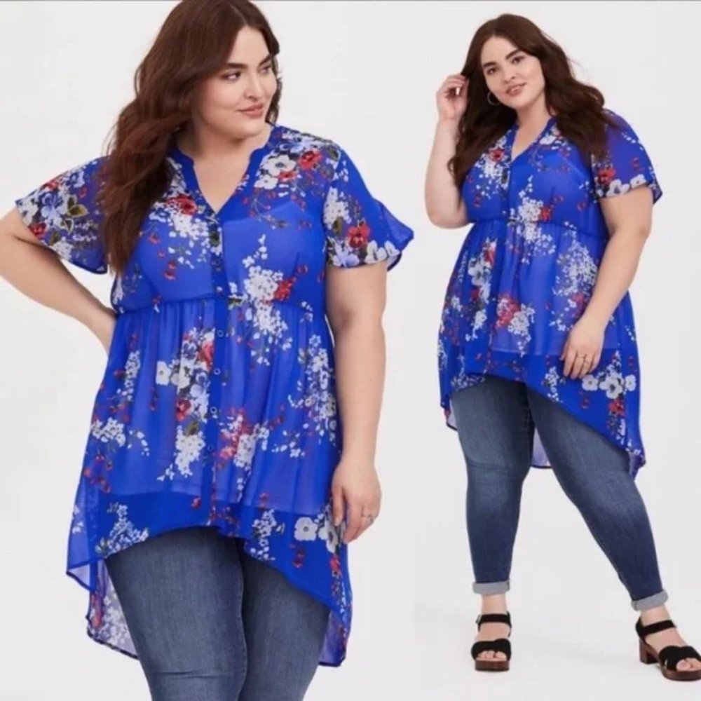 Plus Size 1X TORRID Babydoll Hi Lo blouse floral blue tunic top shirt